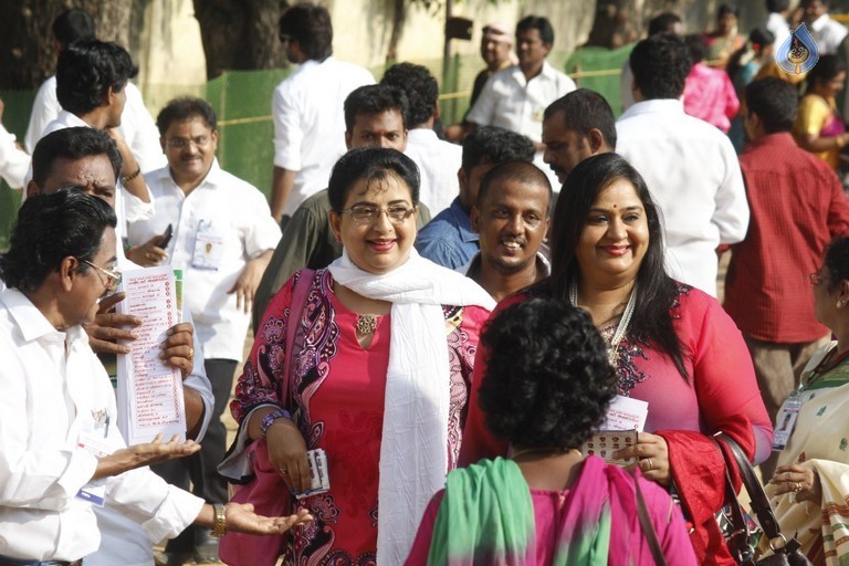 Nadigar Sangam Election 2015 Photos - 51 / 63 photos