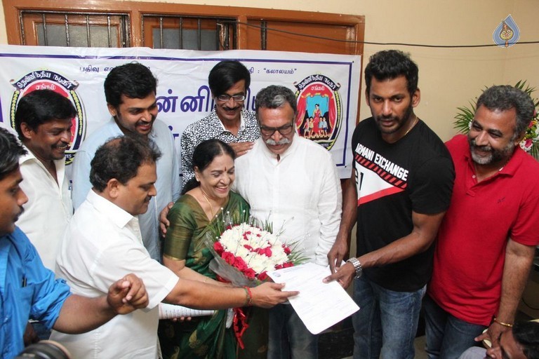 Nadigar Sangam Elections Press Meet - 9 / 20 photos