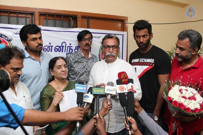 Nadigar Sangam Elections Press Meet - 16 / 20 photos