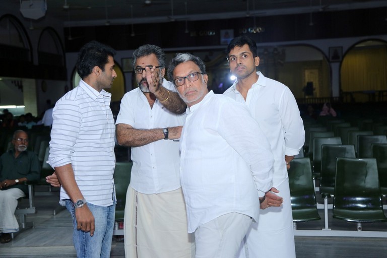 Nadigar Sangam Mourning Meeting Photos - 34 / 45 photos