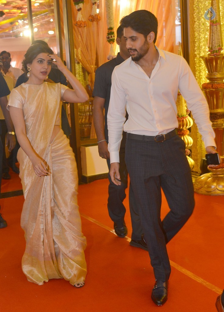 Naga Chaitanya and Samantha at Swathi Wedding - 4 / 21 photos