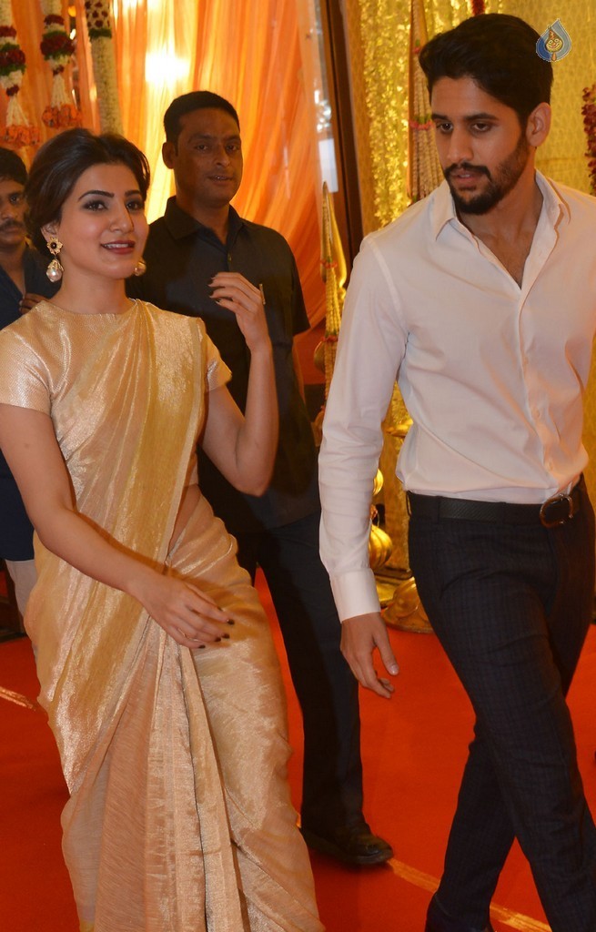 Naga Chaitanya and Samantha at Swathi Wedding - 9 / 21 photos