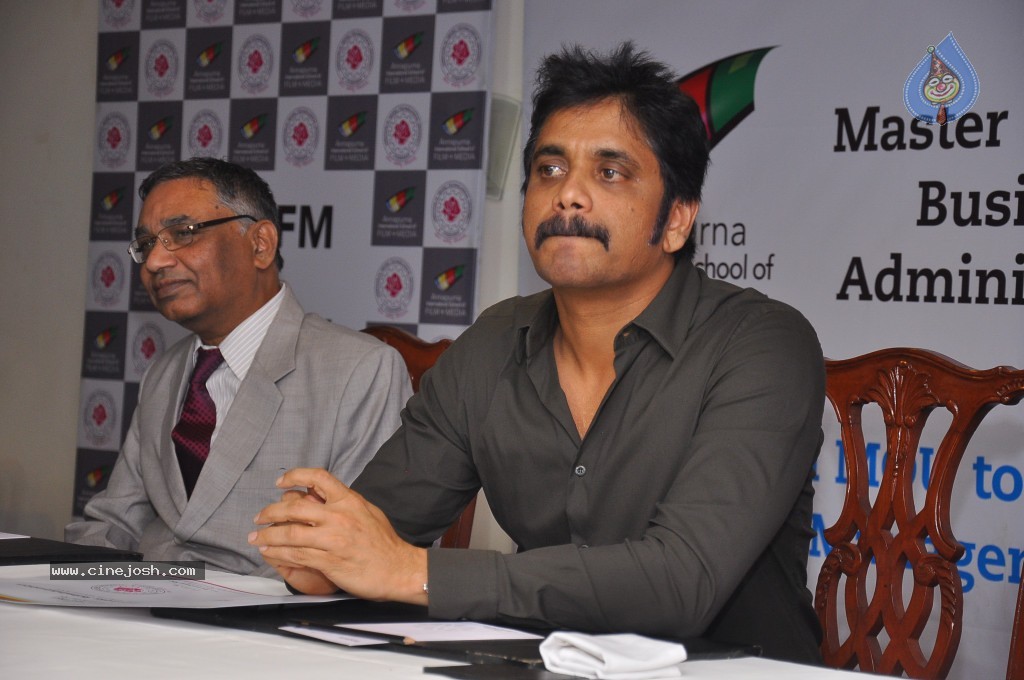 Nagarjuna at MMBA Event - 4 / 54 photos