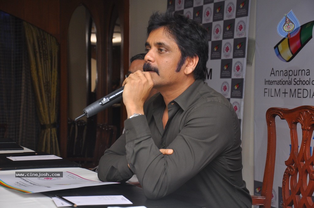 Nagarjuna at MMBA Event - 5 / 54 photos