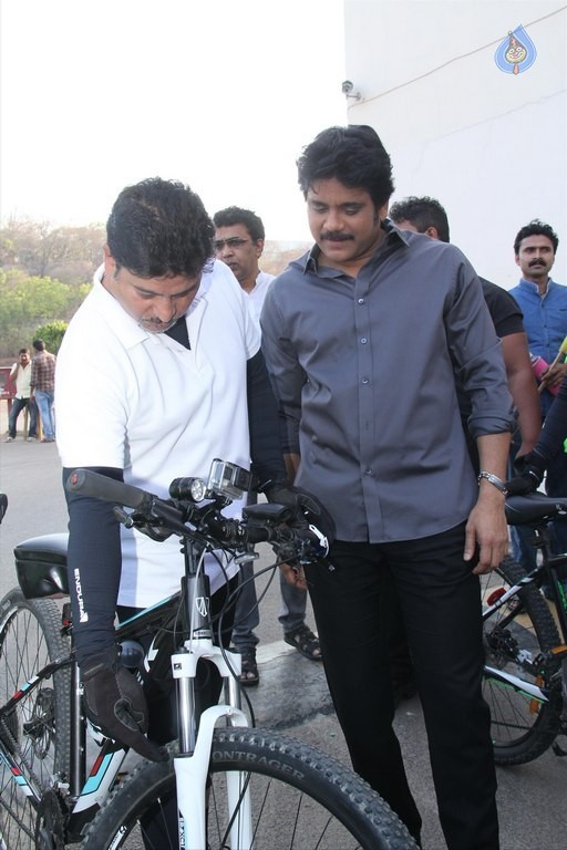 Nagarjuna Flagged Off Yoga Chakra Cyclathon   - 9 / 11 photos
