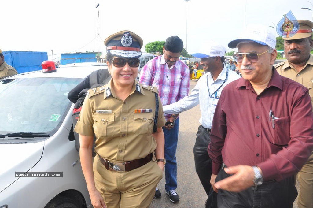 Namitha at Eye Donation Campaign - 25 / 44 photos