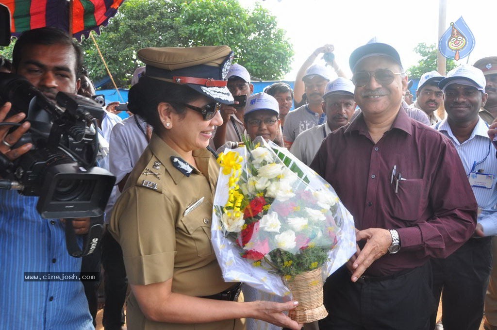 Namitha at Eye Donation Campaign - 42 / 44 photos