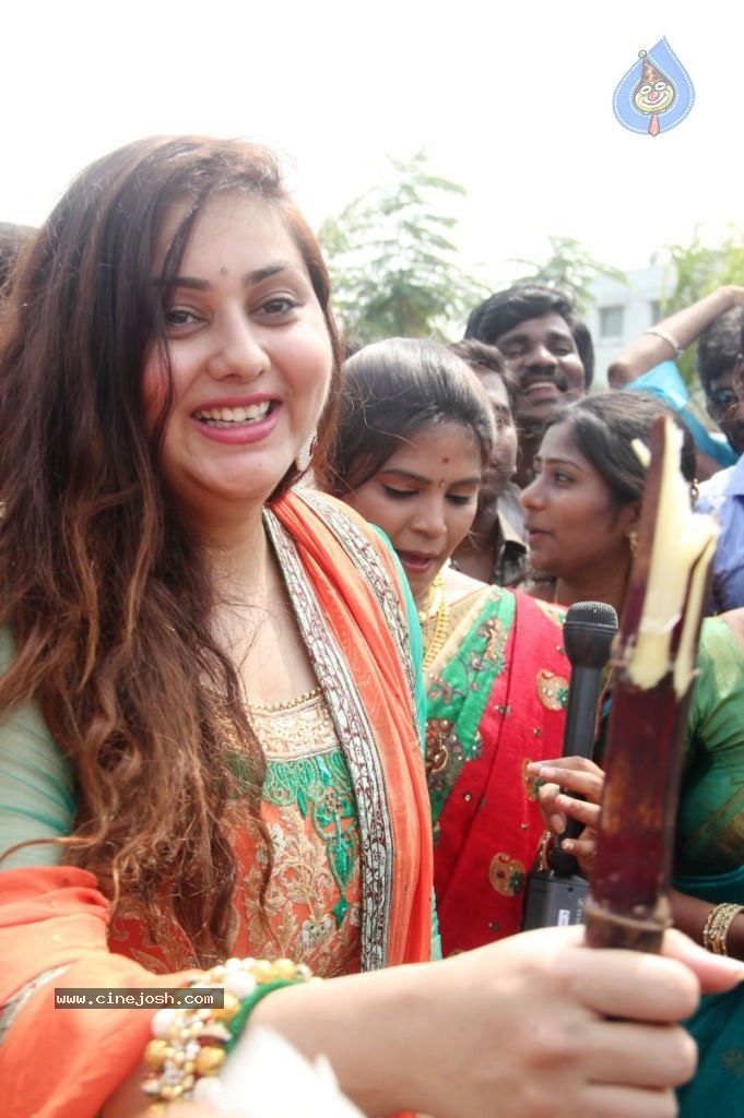 Namitha Pongal Celebration at SMK Fomra College - 53 / 61 photos