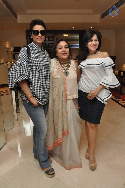 Namrata Shirodkar Inagurates ABsalut Style Exhibition - 13 / 42 photos