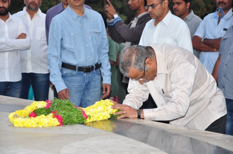 Nandamuri Family at NTR Ghat - 30 / 148 photos