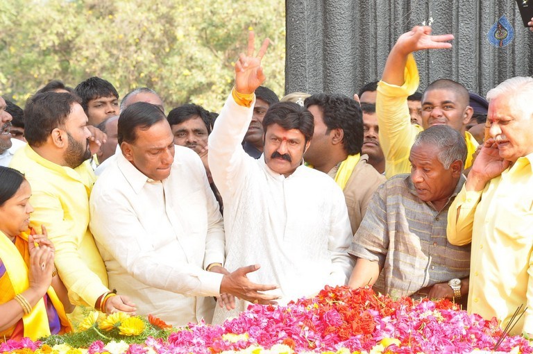 Nandamuri Family at NTR Ghat - 86 / 148 photos