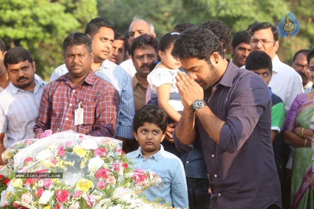 Nandamuri Family at NTR Ghat - 3 / 131 photos