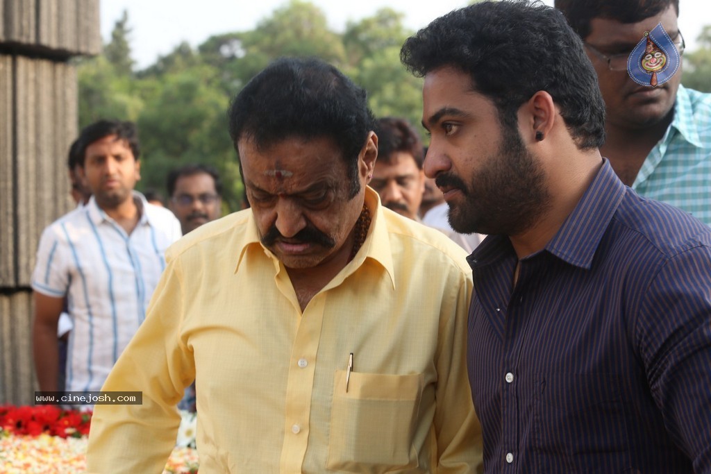 Nandamuri Family at NTR Ghat - 8 / 131 photos