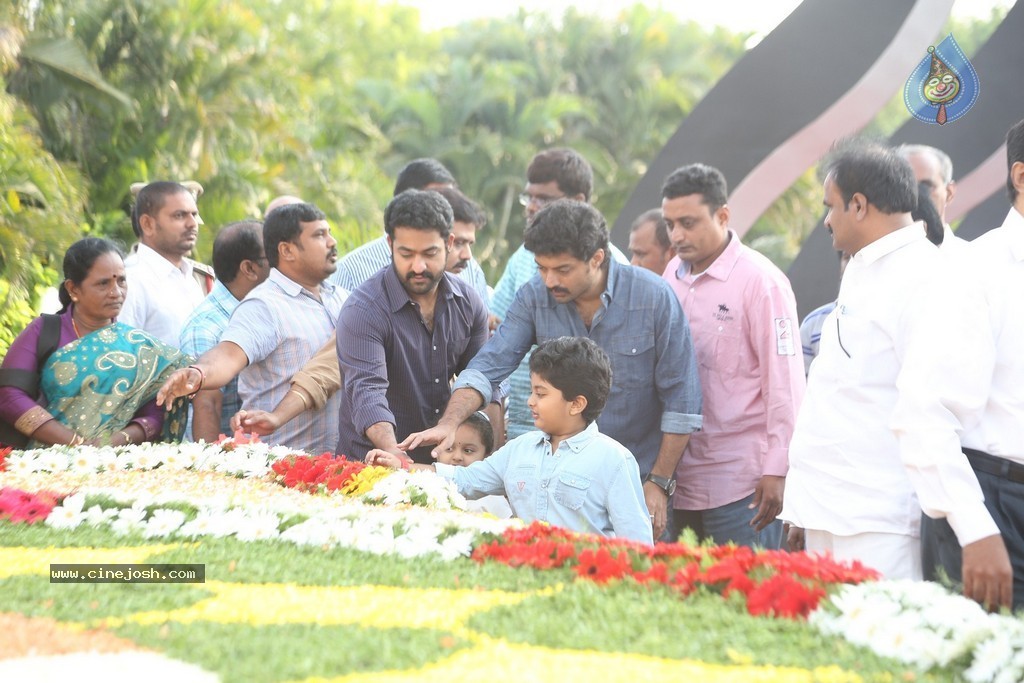 Nandamuri Family at NTR Ghat - 34 / 131 photos