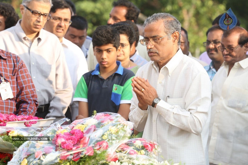 Nandamuri Family at NTR Ghat - 47 / 131 photos