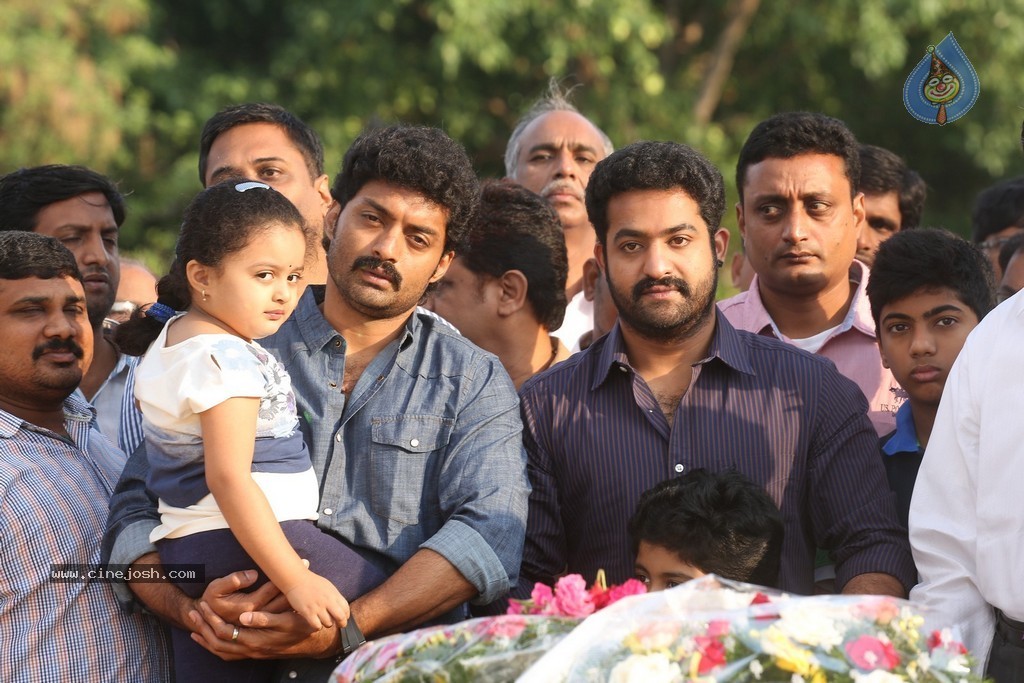 Nandamuri Family at NTR Ghat - 50 / 131 photos