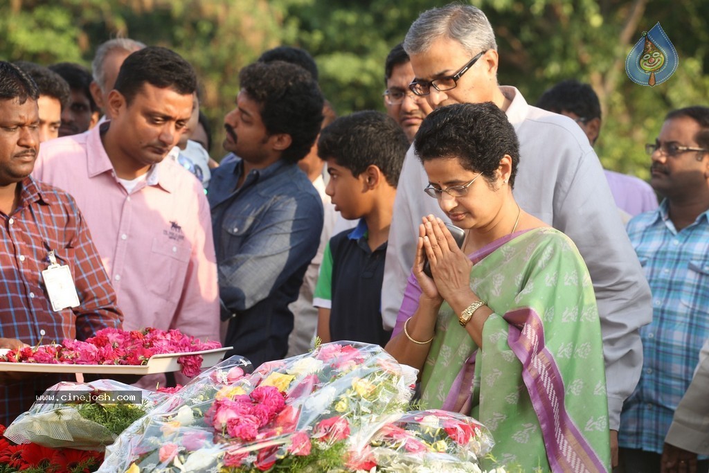 Nandamuri Family at NTR Ghat - 67 / 131 photos