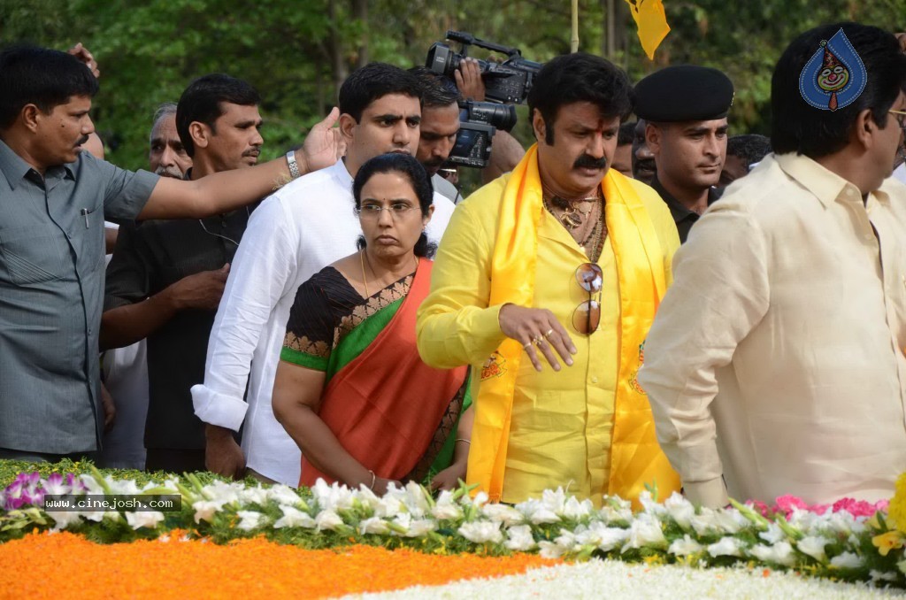 Nandamuri Family at NTR Ghat - 26 / 141 photos