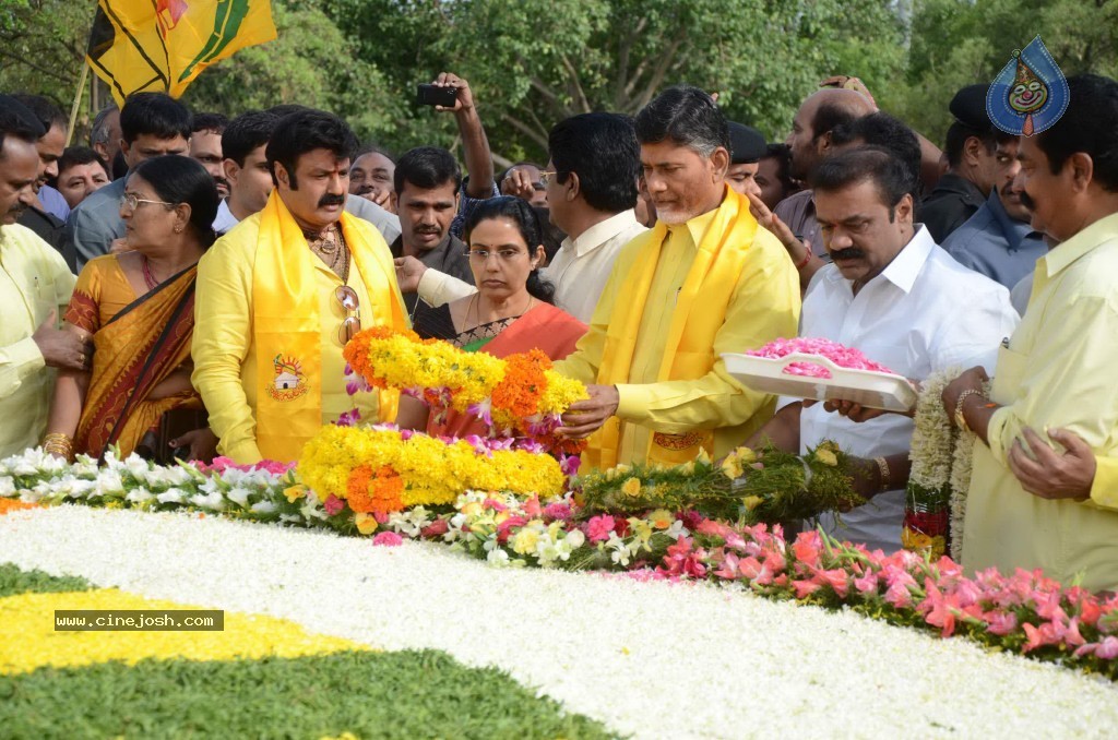 Nandamuri Family at NTR Ghat - 45 / 141 photos