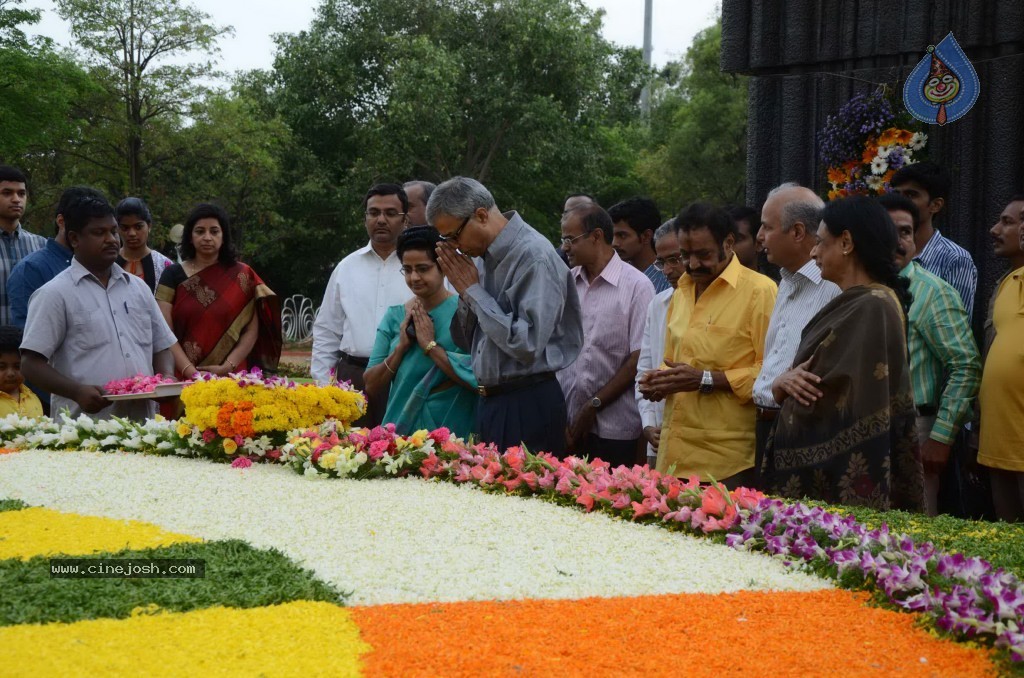 Nandamuri Family at NTR Ghat - 76 / 141 photos
