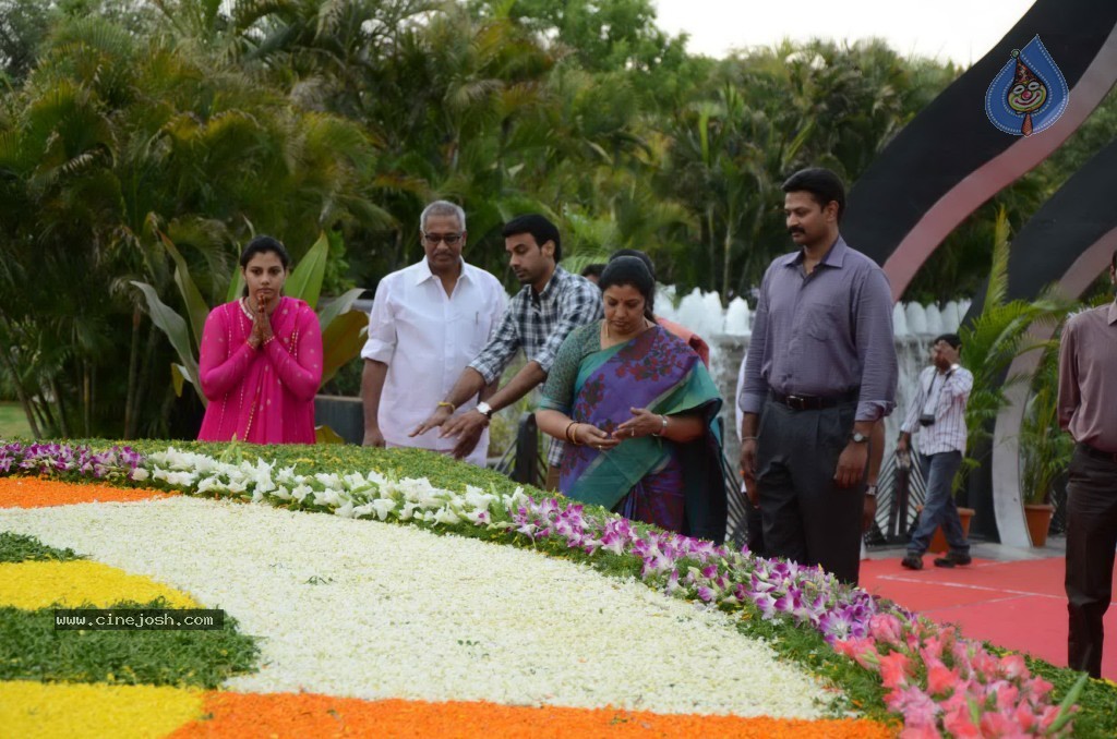 Nandamuri Family at NTR Ghat - 99 / 141 photos