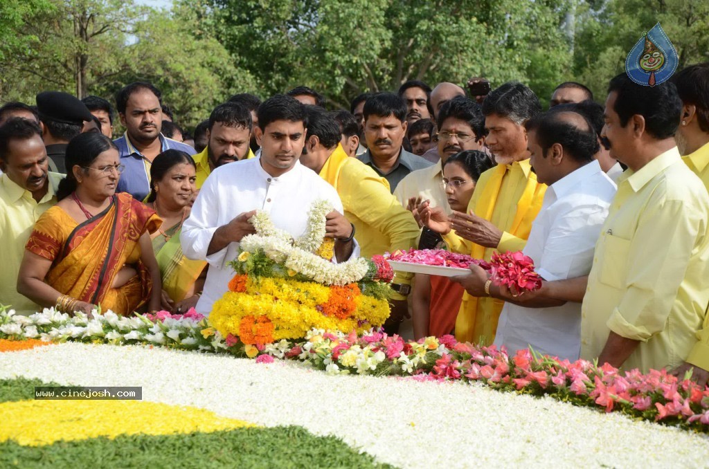 Nandamuri Family at NTR Ghat - 130 / 141 photos