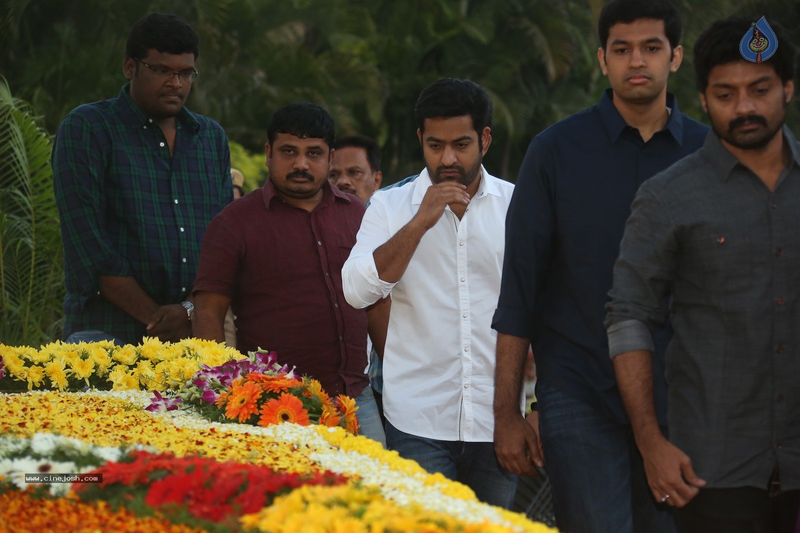 Nandamuri Family Members at NTR Ghat - 22 / 120 photos