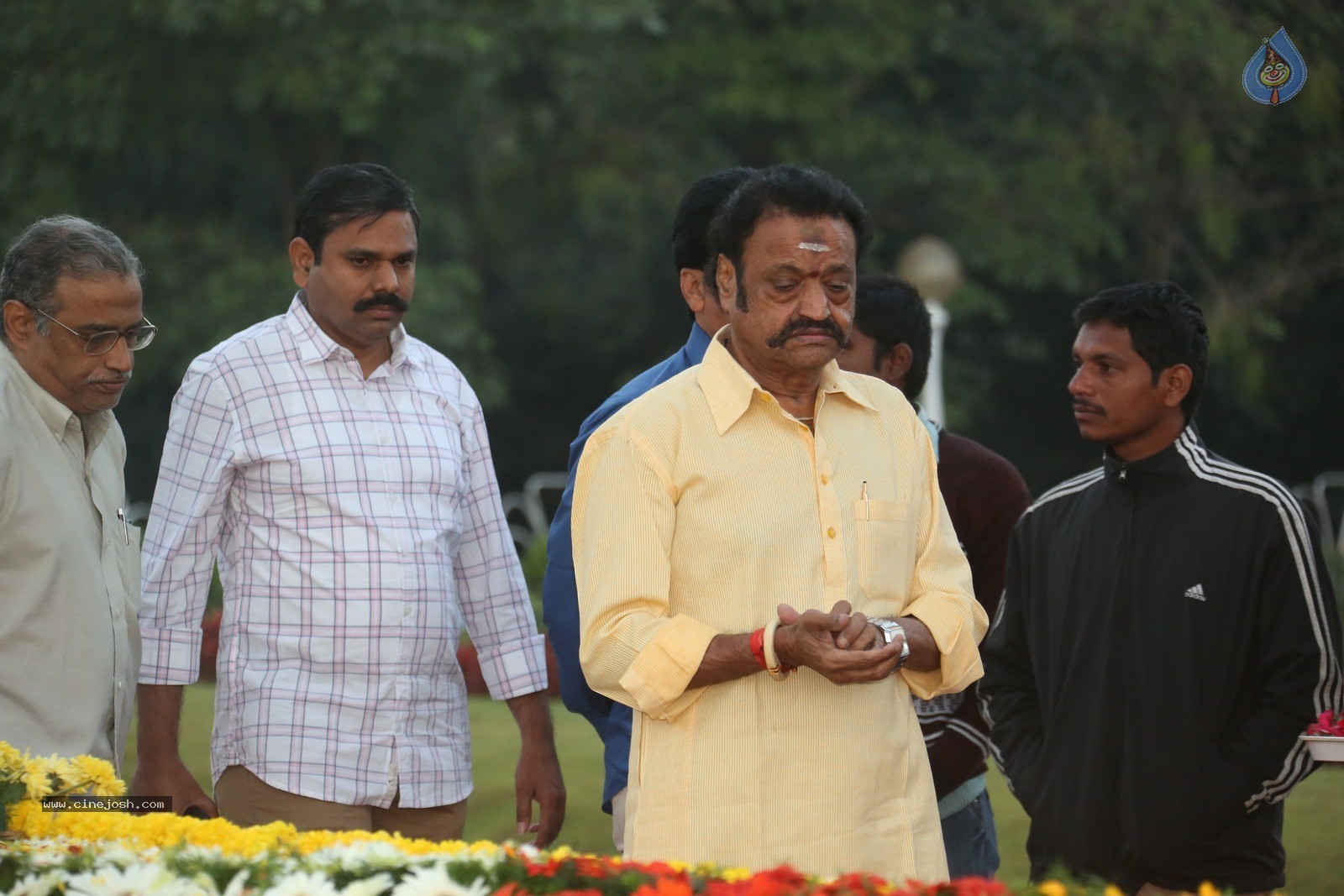 Nandamuri Family Members at NTR Ghat - 35 / 120 photos