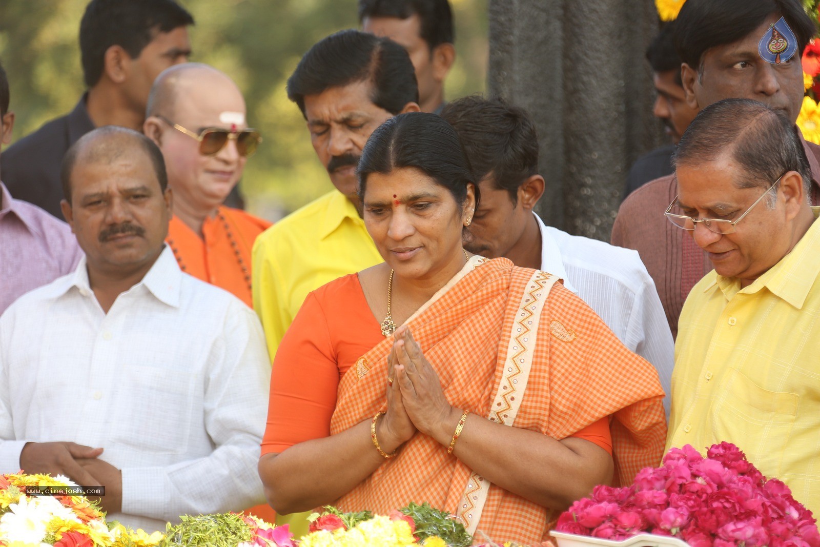 Nandamuri Family Members at NTR Ghat - 48 / 120 photos