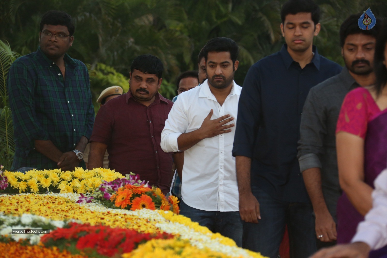 Nandamuri Family Members at NTR Ghat - 52 / 120 photos