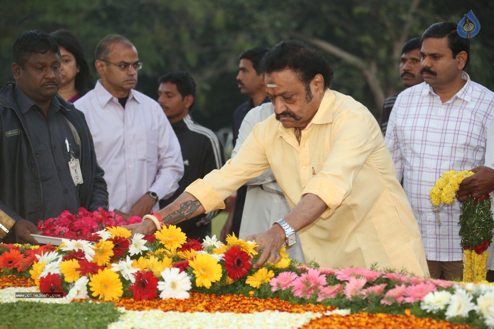 Nandamuri Family Members at NTR Ghat - 57 / 120 photos