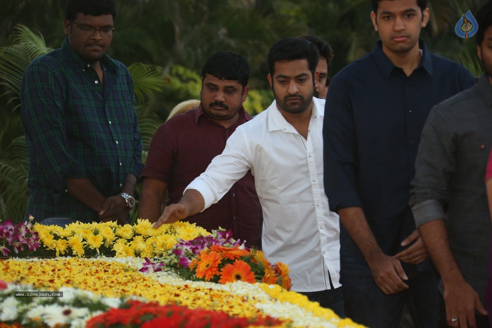 Nandamuri Family Members at NTR Ghat - 85 / 120 photos