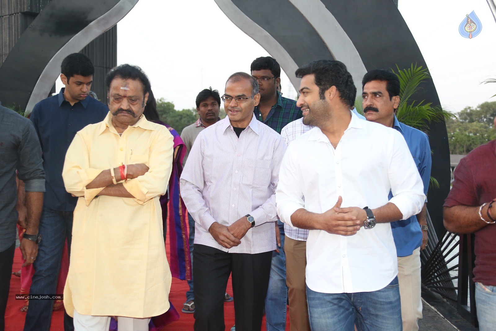 Nandamuri Family Members at NTR Ghat - 87 / 120 photos