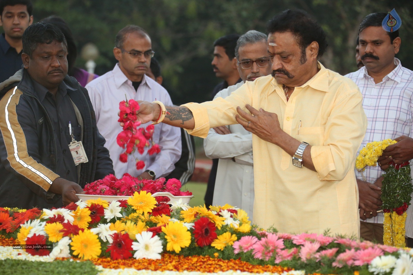 Nandamuri Family Members at NTR Ghat - 96 / 120 photos