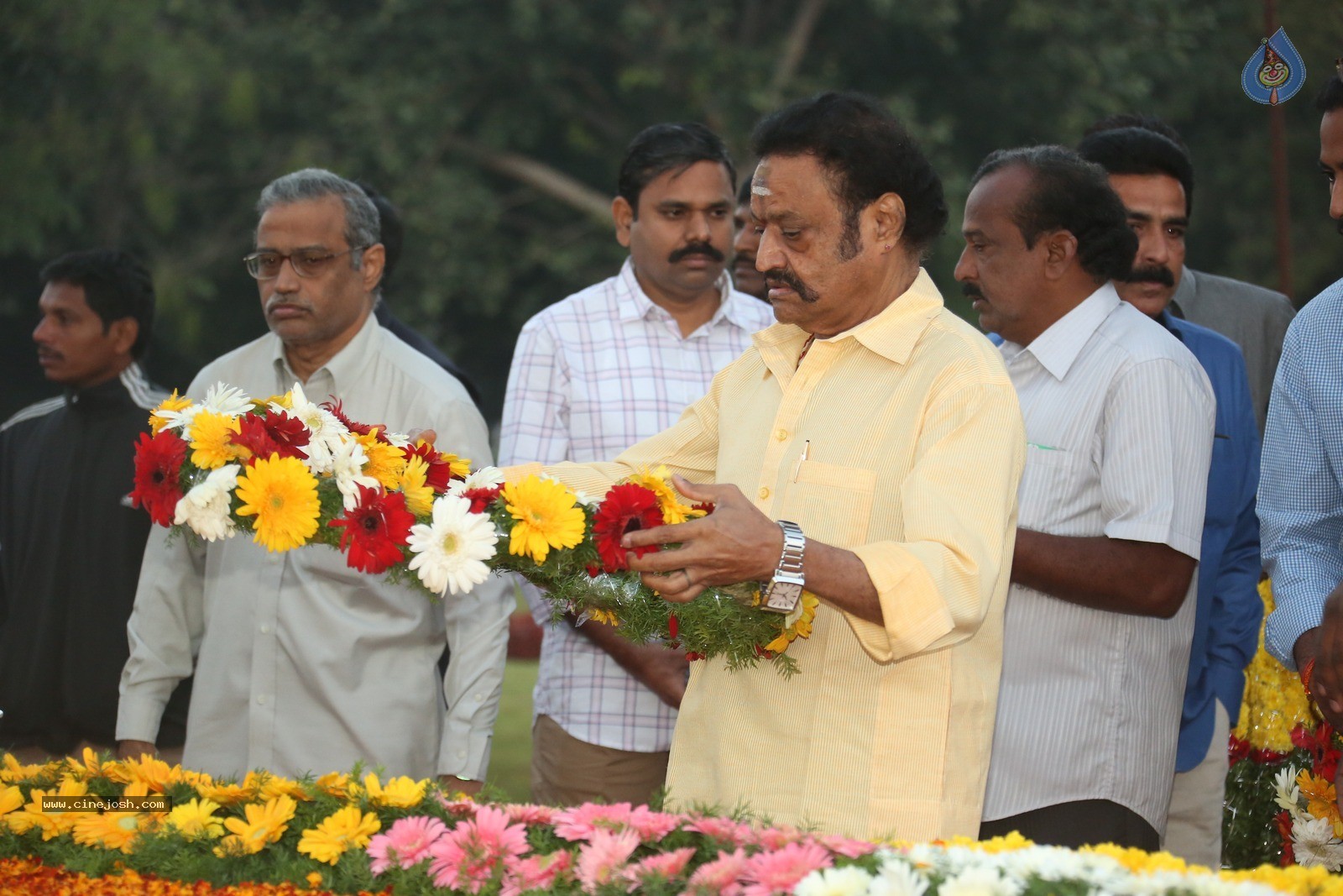 Nandamuri Family Members at NTR Ghat - 103 / 120 photos