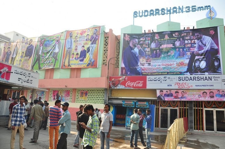 Nannaku Prematho Theater Coverage - 9 / 97 photos