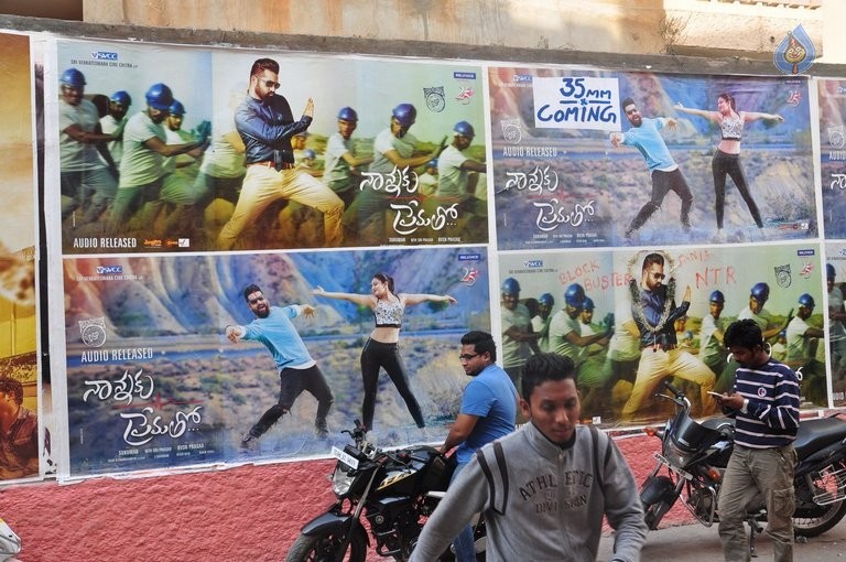 Nannaku Prematho Theater Coverage - 20 / 97 photos