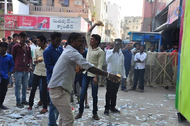 Nannaku Prematho Theater Coverage - 75 / 97 photos