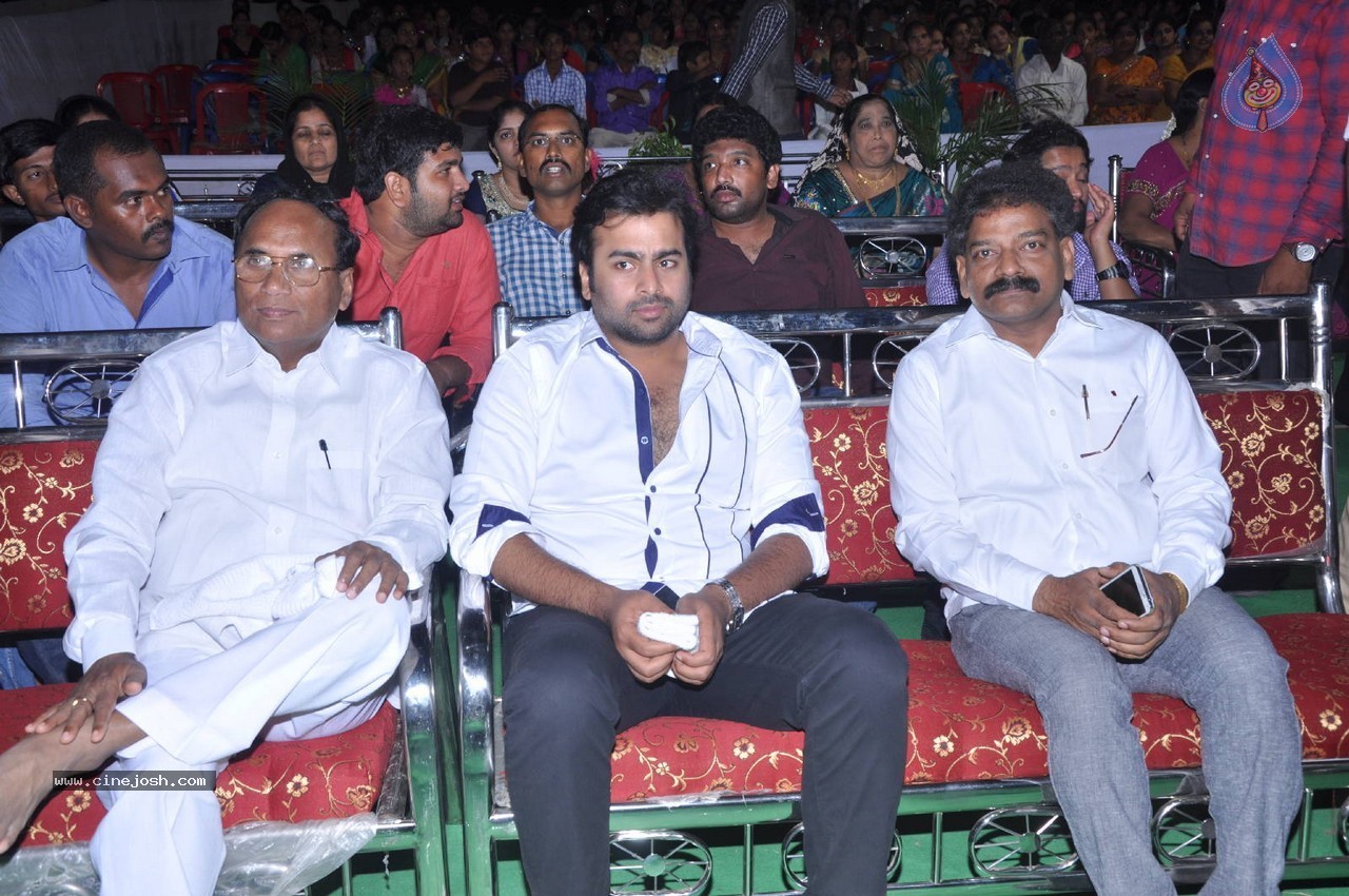 Nara Rohit at Eswar College Anniversary Event - 39 / 128 photos