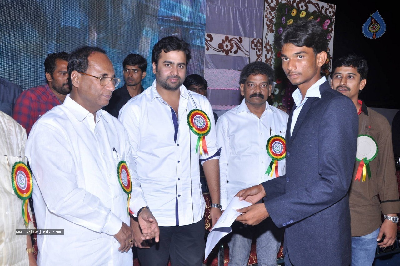Nara Rohit at Eswar College Anniversary Event - 42 / 128 photos