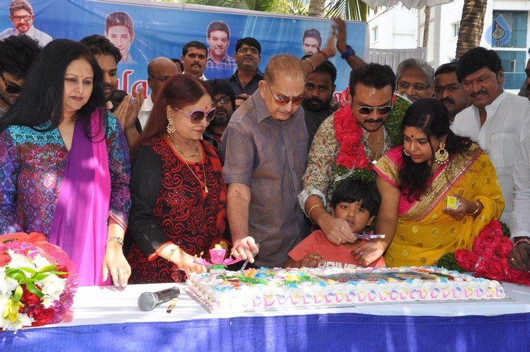 Naresh Birthday Celebrations 2017 - 69 / 106 photos