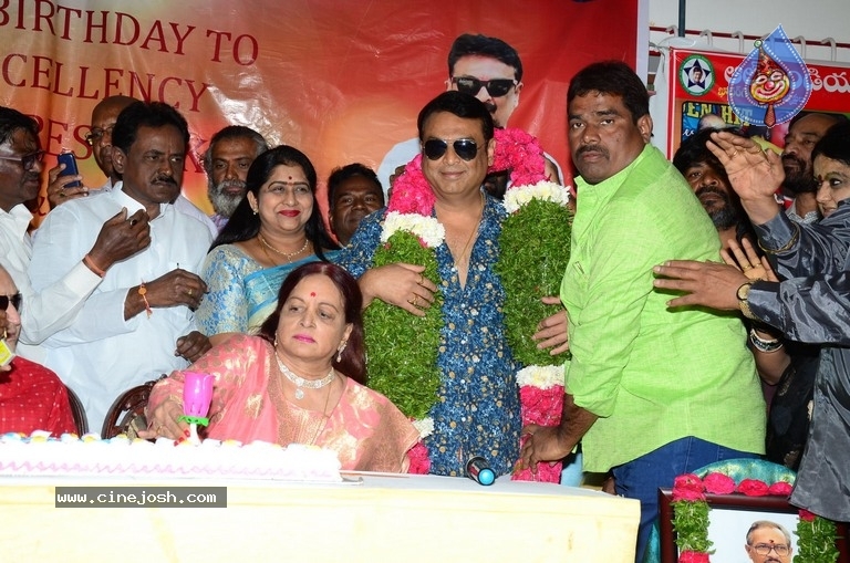 Naresh Vijaya krishna Birthday Celebrations 2019 - 4 / 56 photos