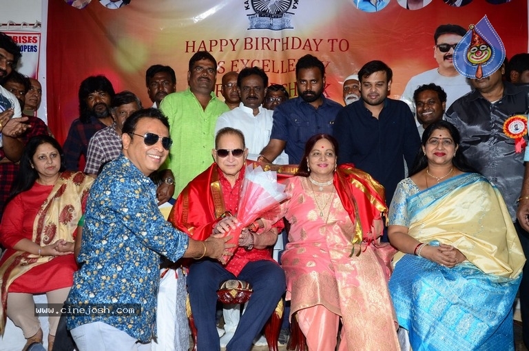 Naresh Vijaya krishna Birthday Celebrations 2019 - 5 / 56 photos
