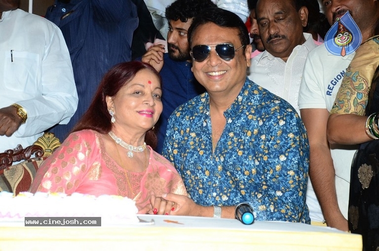 Naresh Vijaya krishna Birthday Celebrations 2019 - 32 / 56 photos