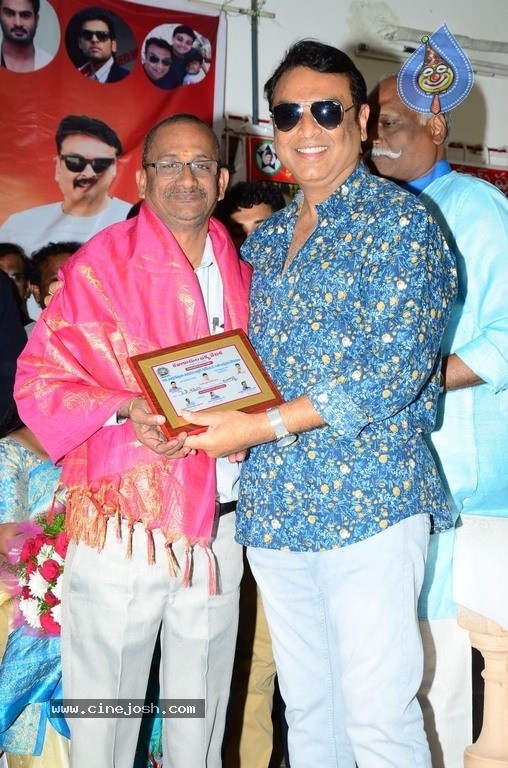 Naresh Vijaya krishna Birthday Celebrations 2019 - 38 / 56 photos