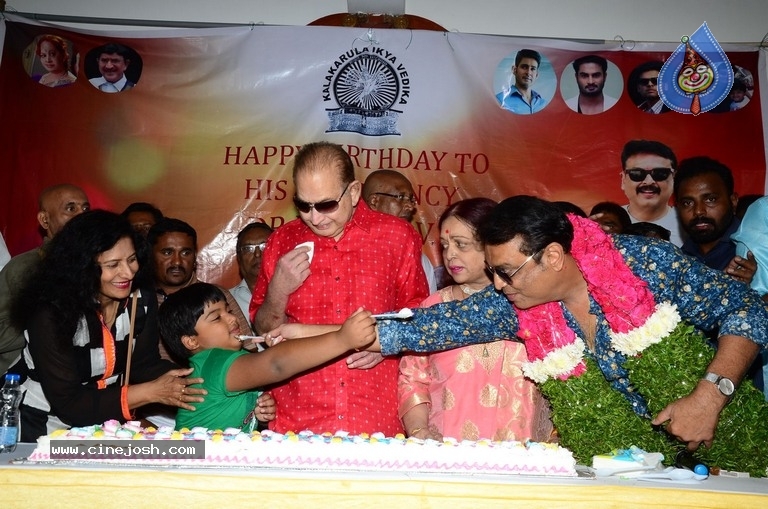 Naresh Vijaya krishna Birthday Celebrations 2019 - 39 / 56 photos