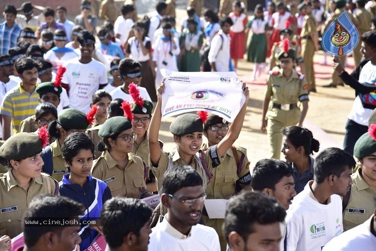 Niharika Flags Off Sight A Thon Blindfold 2k Walk - 39 / 40 photos