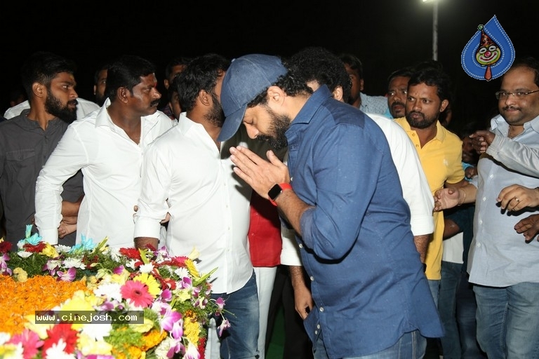 NTR and Kalyan Ram visit NTR Ghat on NTR Death Anniversary - 22 / 42 photos