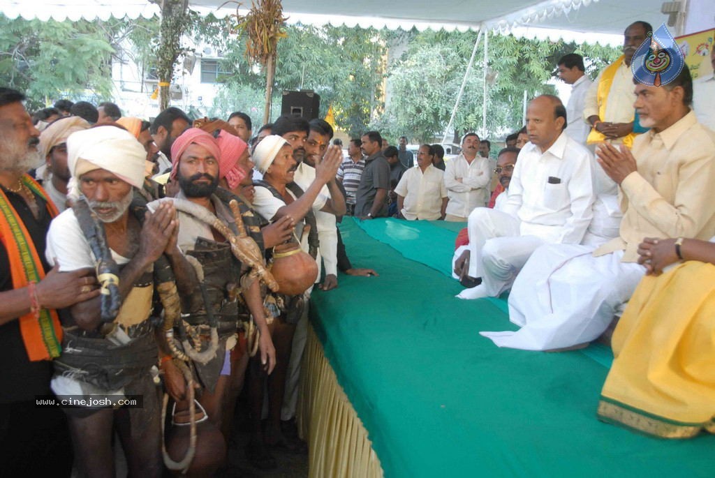 NTR and Political Leaders at Chandrababu Indefinite Fast - 23 / 74 photos