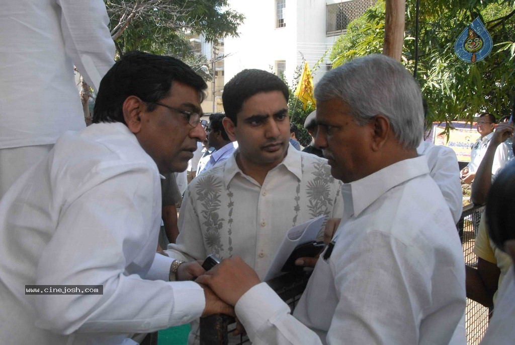 NTR and Political Leaders at Chandrababu Indefinite Fast - 56 / 74 photos